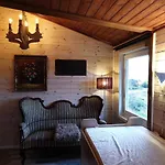 6 Person In Skudeneshavn-by Traum