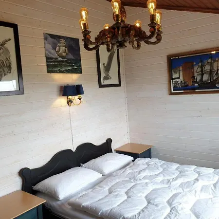 6 Person In Skudeneshavn-by Traum *