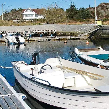 6 Person In Skudeneshavn-by Traum * Skudeneshavn